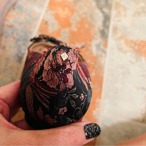 🐦‍🔥RARE!  Sam Edelman Satin Embroidered Decorative Spikes, Birds/Floral Flats. - Picture 14 of 15